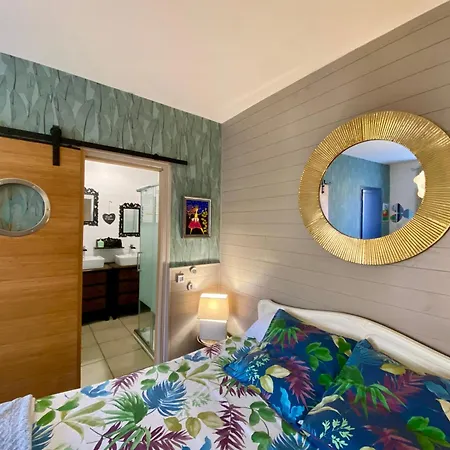 Le Cocon Boheme - Maison Climatisee Au Coeur De Sarlat - Parking - Piscine Chauffee - Spa Et Massages Exterior photo