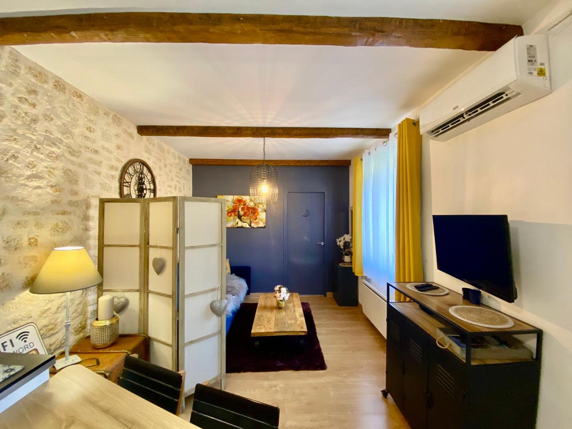 Holiday home Le Cocon Boheme - Maison Climatisee Au Coeur De - Parking - Piscine Chauffee - Et Massages *