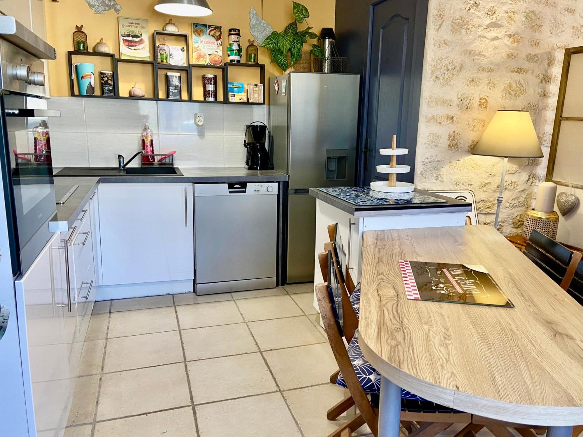Holiday home Le Cocon Boheme - Maison Climatisee Au Coeur De - Parking - Piscine Chauffee - Et Massages *